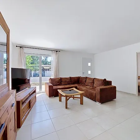 Les Bergeronnettes By Interhome