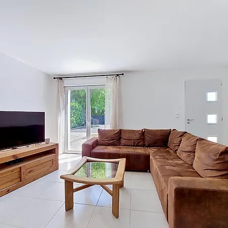 Les Bergeronnettes By Interhome Les Mathes